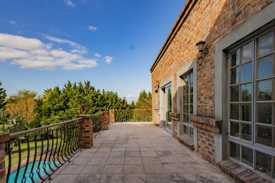 6 Bedroom Property for Sale in Vierlanden Western Cape